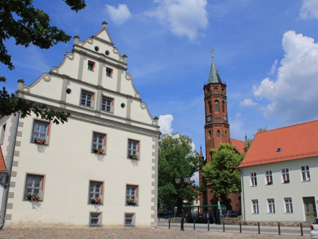 Blick auf das Rathaus und die Kirche von Niemegk • © Heiko Bansen